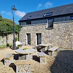 The Forum-mountmellick - Stunning Renovated Church Vandrerhjem *