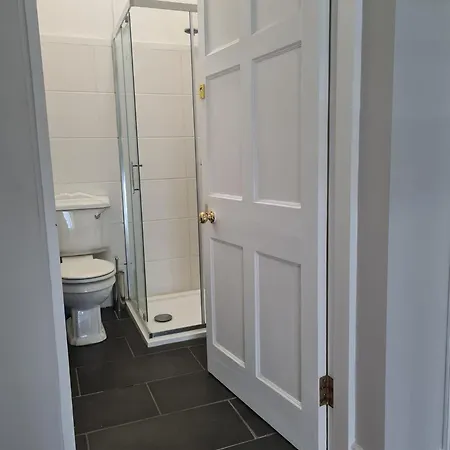 旅馆 The Forum - - Church