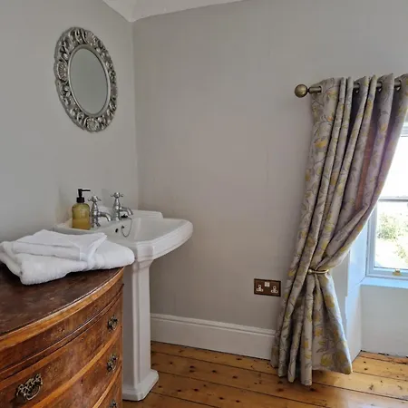 旅馆 The Forum - - Church