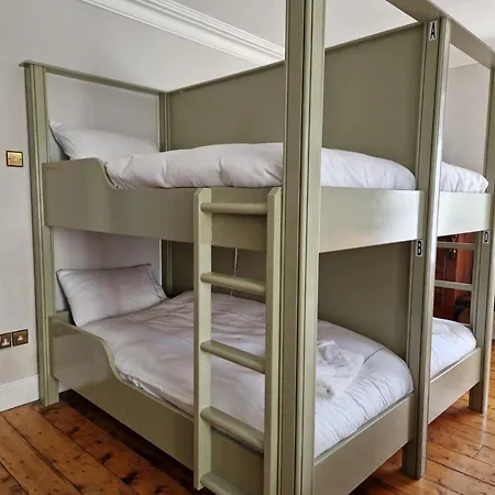 The Forum-mountmellick - Stunning Renovated Church Hostel *