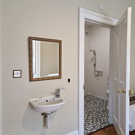 ホステル The Forum - - Church *