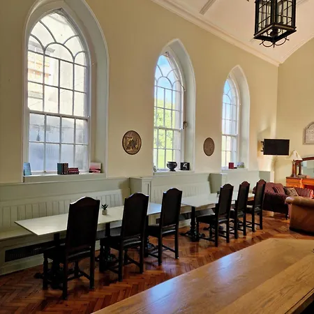 The Forum - - Church ホステル *